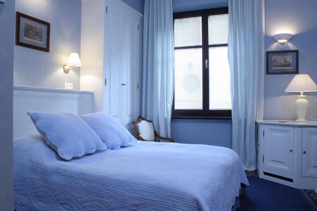 Hotel Grodek Krakow Luaran gambar A bedroom