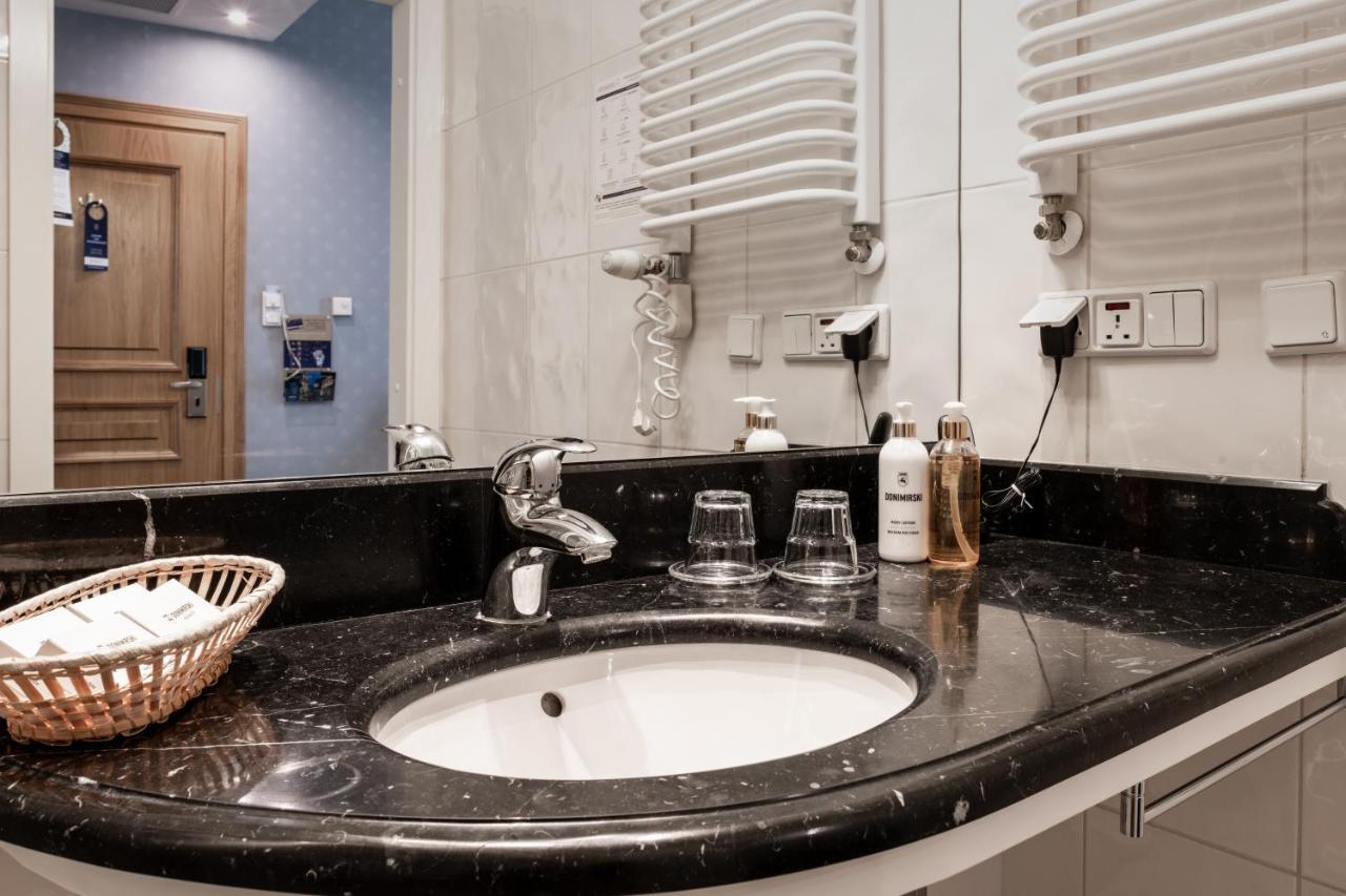 Hotel Grodek Krakow Luaran gambar Bathroom