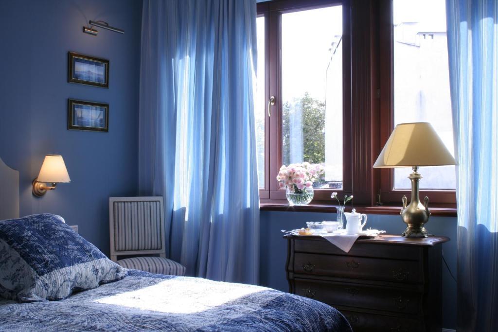 Hotel Grodek Krakow Bilik gambar A bedroom