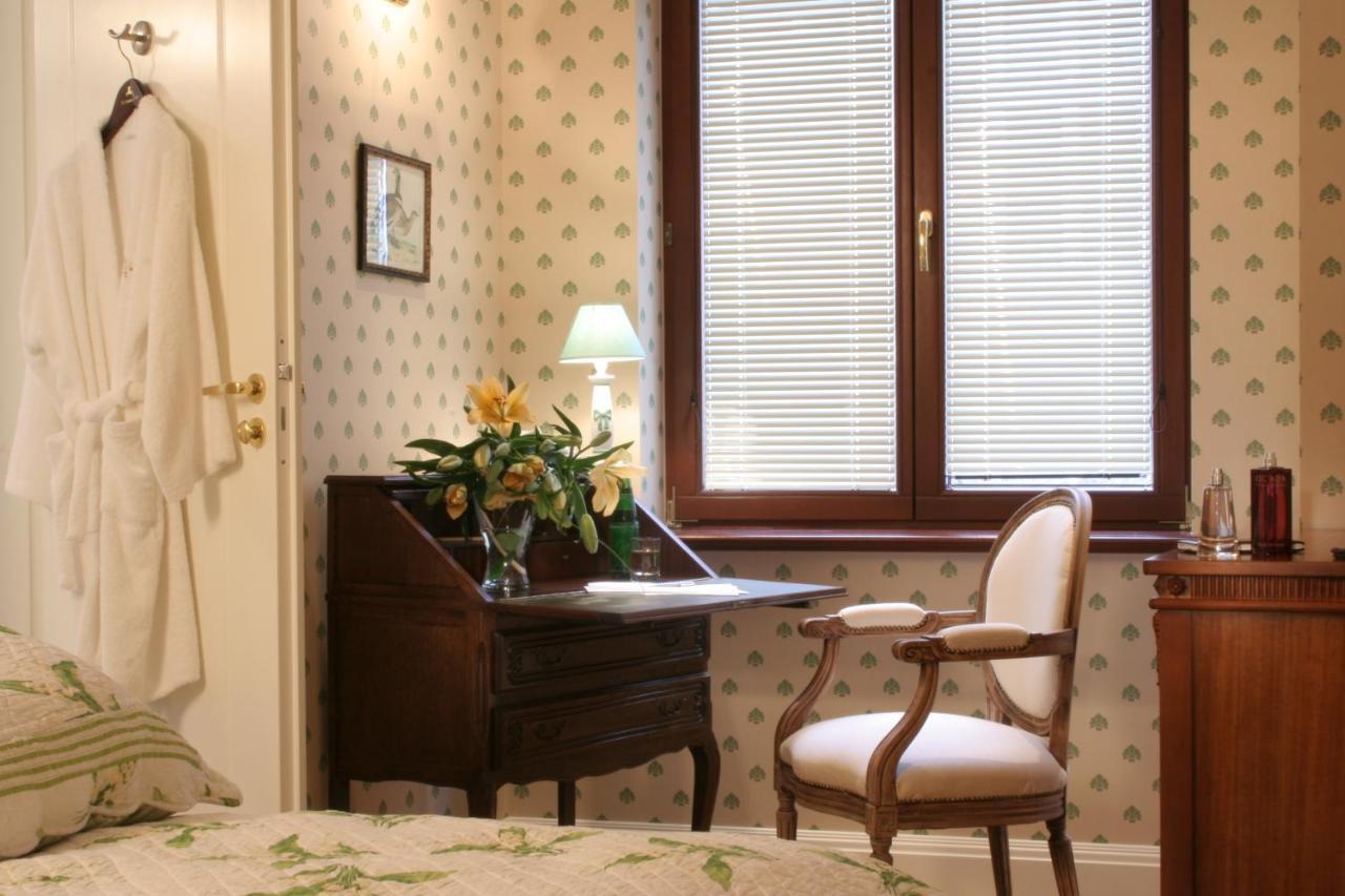 Hotel Grodek Krakow Bilik gambar A room at the hotel
