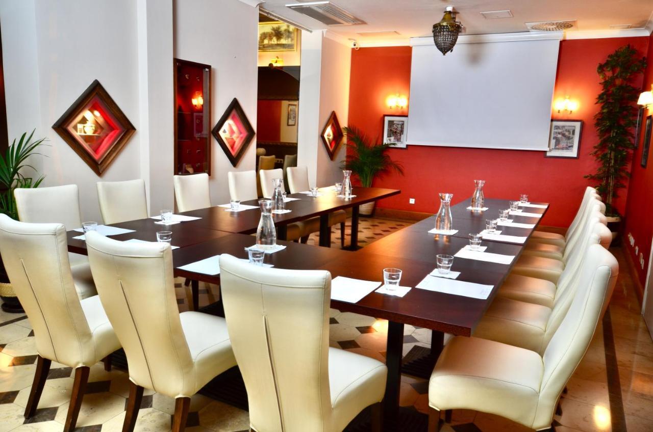 Hotel Grodek Krakow Luaran gambar The boardroom at the hotel